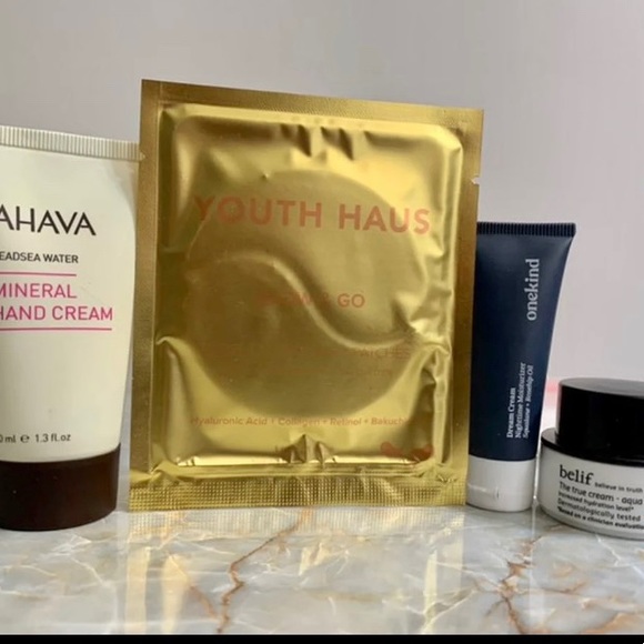 NEW Travel Beauty Variety Set with Bag - great for back to school, vacation - Picture 2 of 6